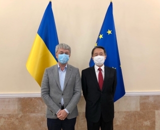 Посол Кураї зустрівся з Міністром культури та інформаційної політики України Олександром Ткаченко