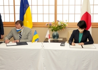 photo2